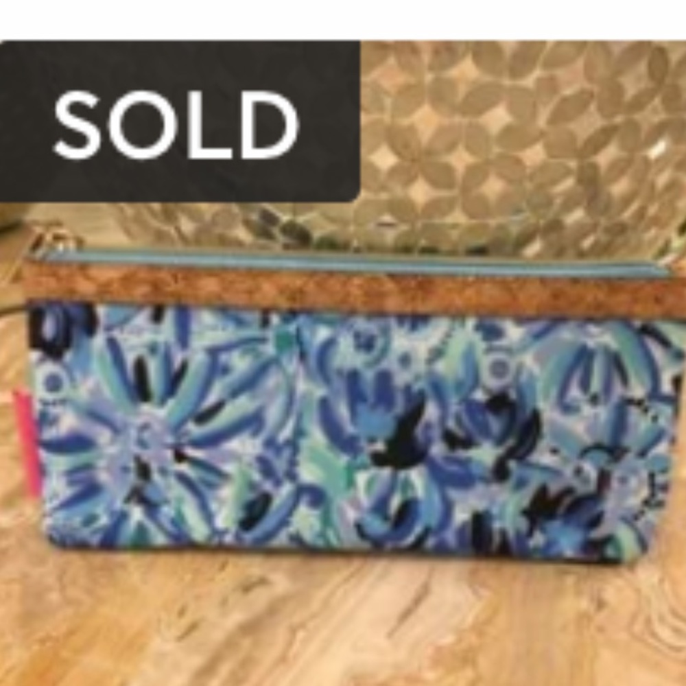 NWT Lilly Pulitzer pencil pouch GWP.